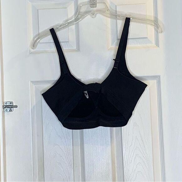 Lululemon black bra 32E - Picture 4 of 12